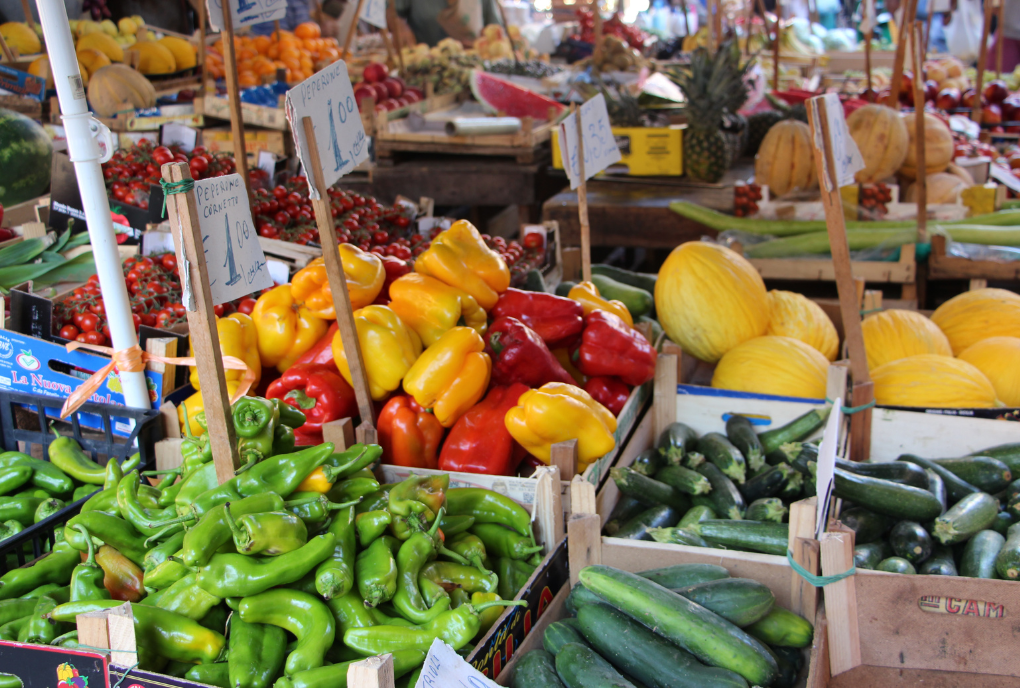 verdure nei mercati alimentari di Palermo