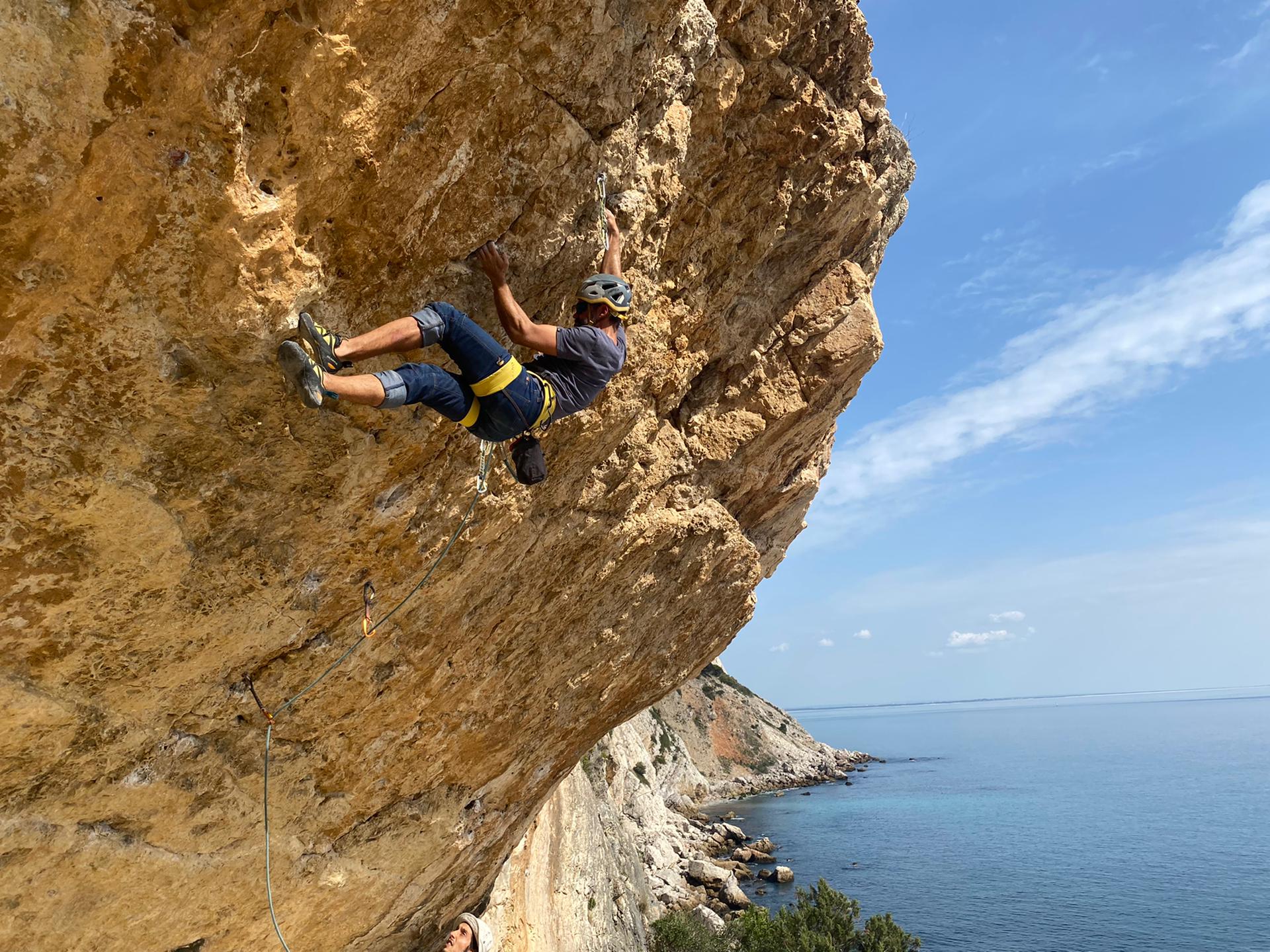 Share for Bolts partner Filipe climbing in Western Portugal
